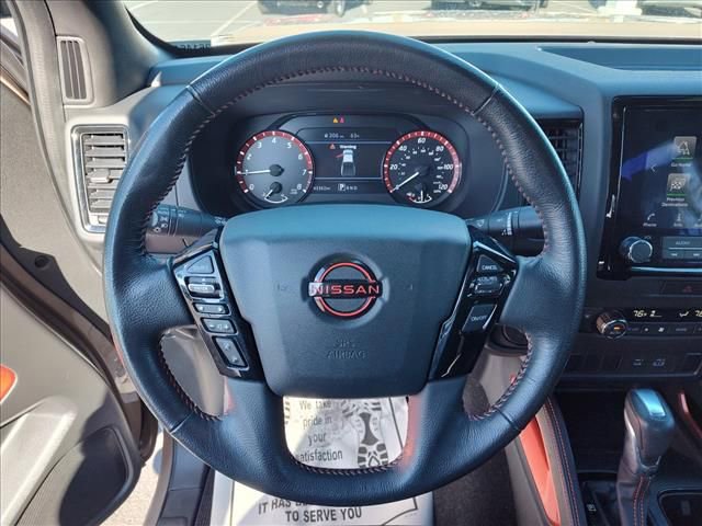 Used 2022 Nissan Frontier Pro-X image 14