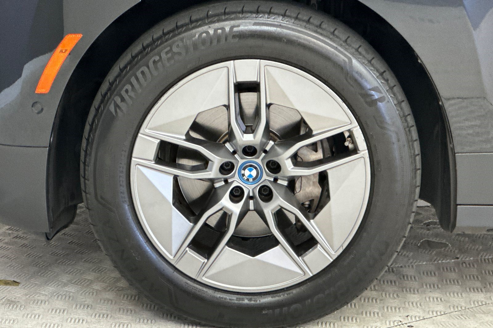 Certified 2023 BMW iX xDrive50 AWD/4WD image 13