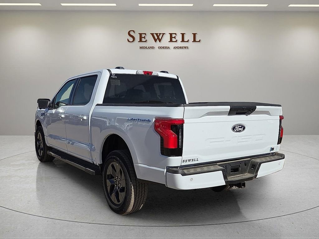 New 2025 Ford F150 Lightning Flash AWD/4WD image 3