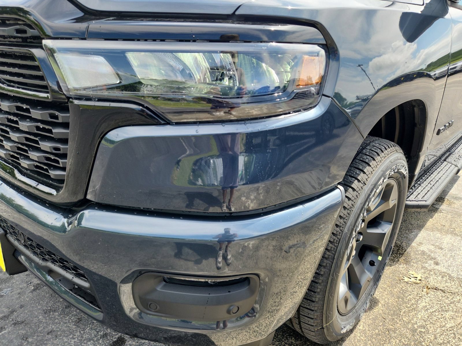 New 2026 RAM 1500 Express AWD/4WD image 9