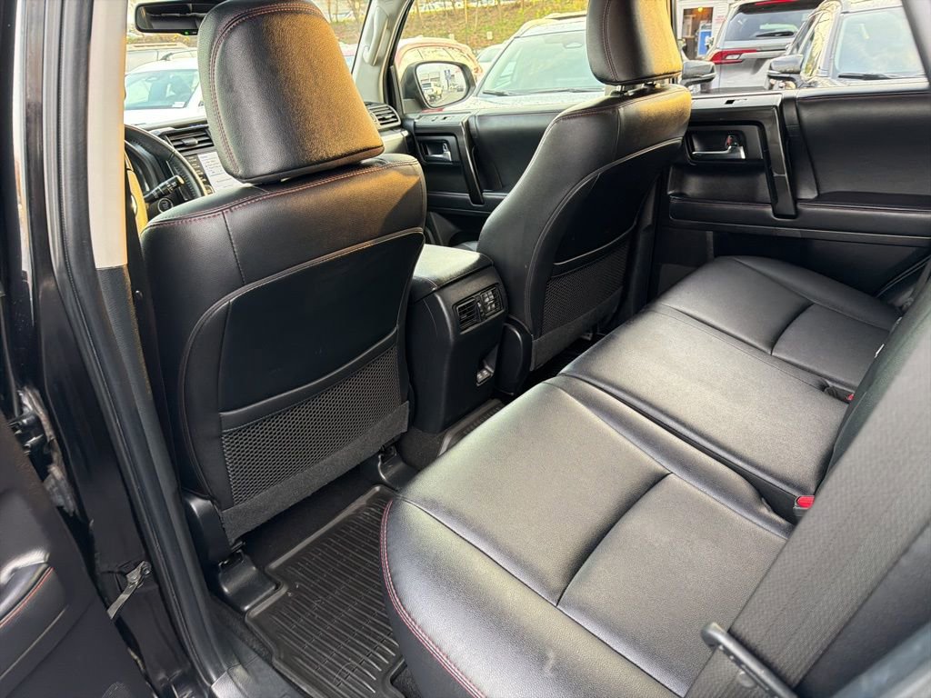 Used 2021 Toyota 4Runner Venture w/ Moonroof Package AWD/4WD image 20