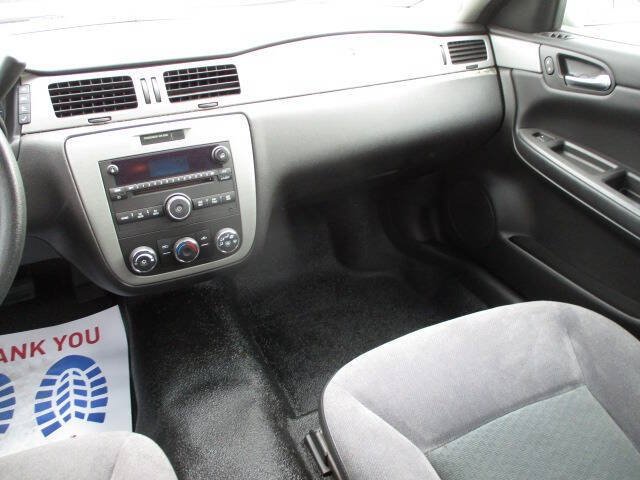 Used 2007 Chevrolet Impala Police FWD image 12