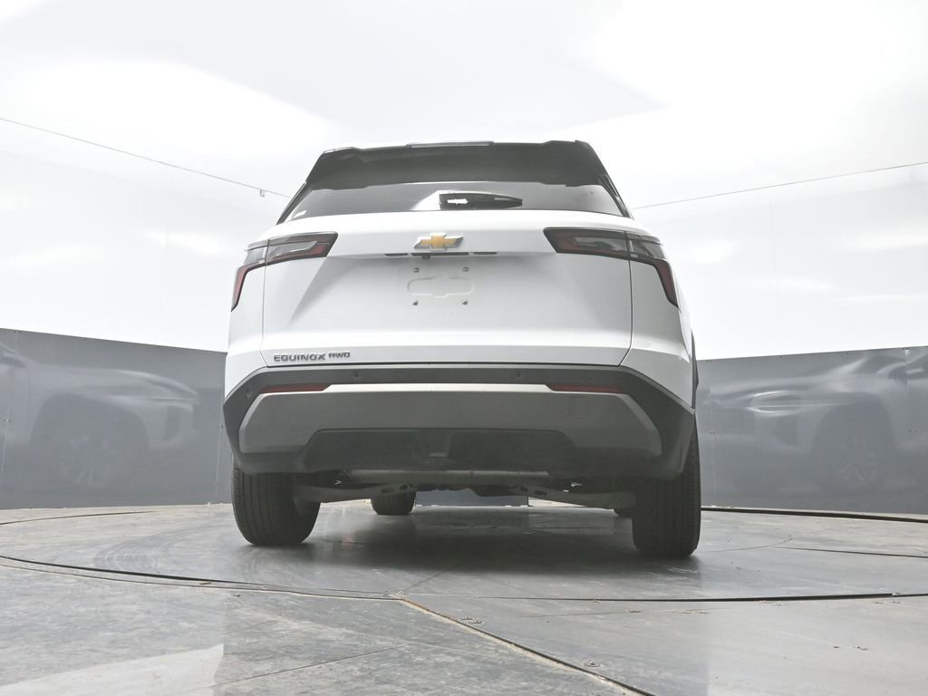 Used 2025 Chevrolet Equinox LT AWD/4WD image 32