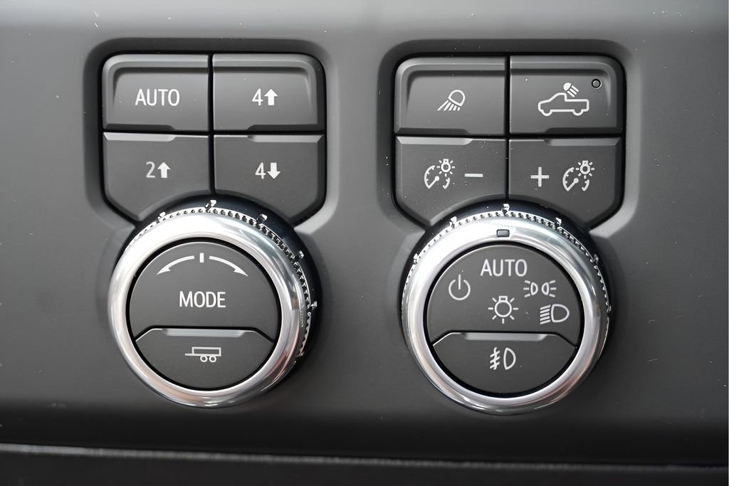 New 2026 GMC Sierra 3500 Denali Ultimate image 17