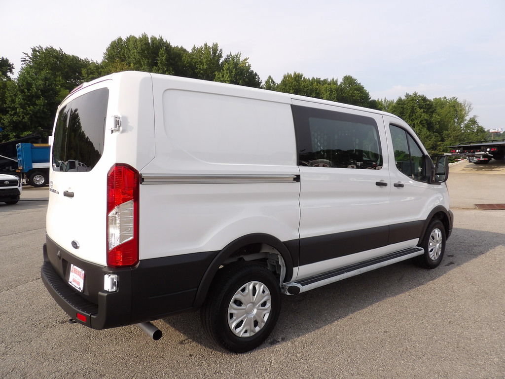 Used 2025 Ford Transit 250 Low Roof w/ Exterior Upgrade Package RWD image 8