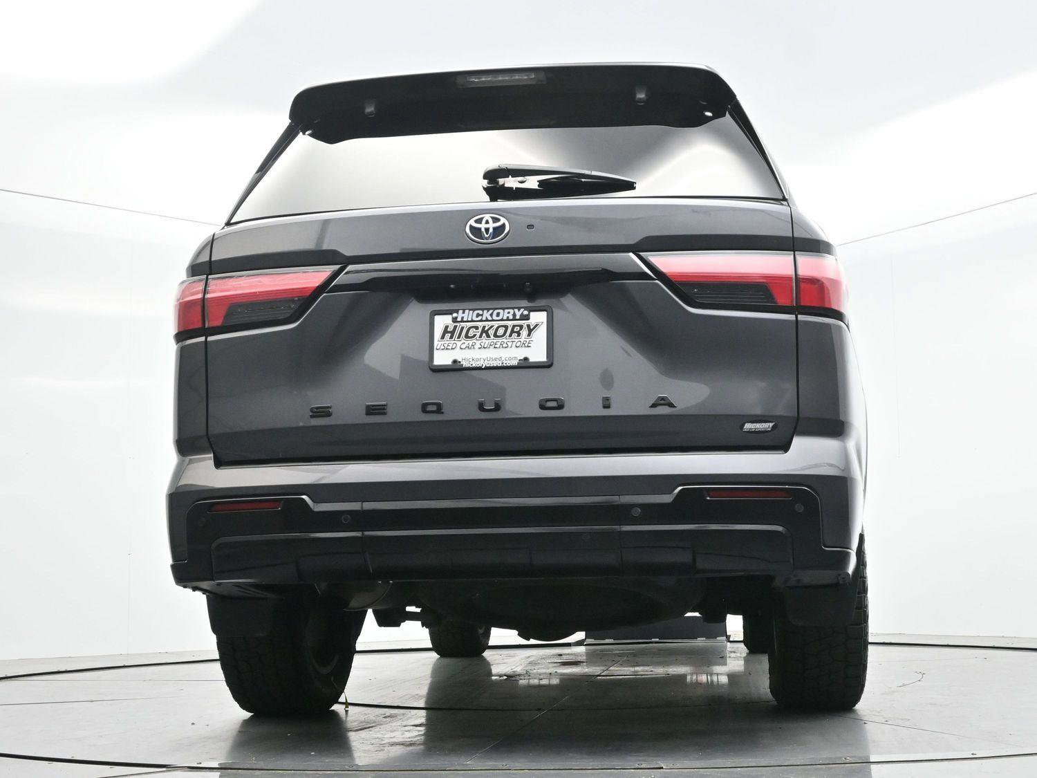 Used 2023 Toyota Sequoia Platinum AWD/4WD image 57