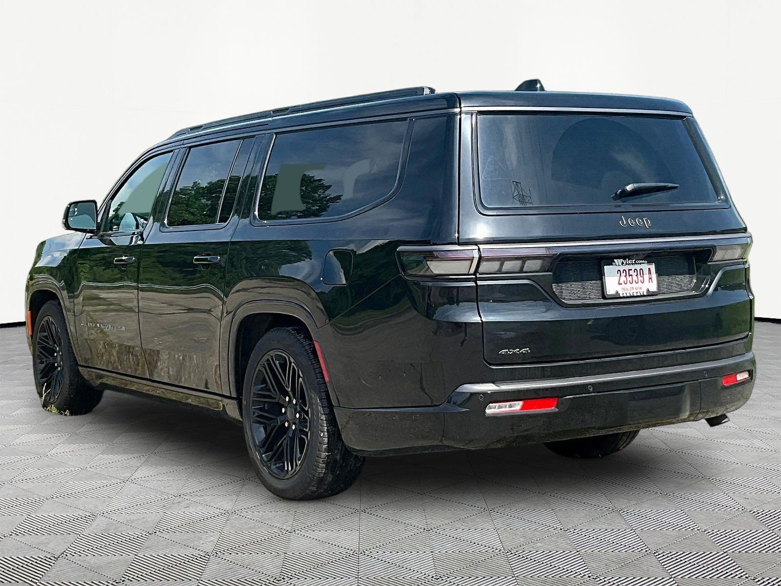 New 2026 Jeep Grand Wagoneer L Limited AWD/4WD image 4