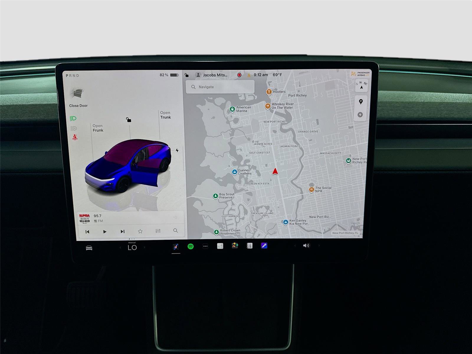 Used 2026 Tesla Model Y 2WD image 11