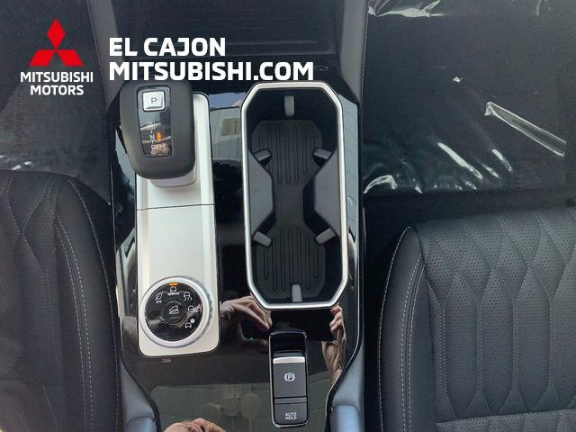 New 2026 Mitsubishi Outlander SEL FWD image 20
