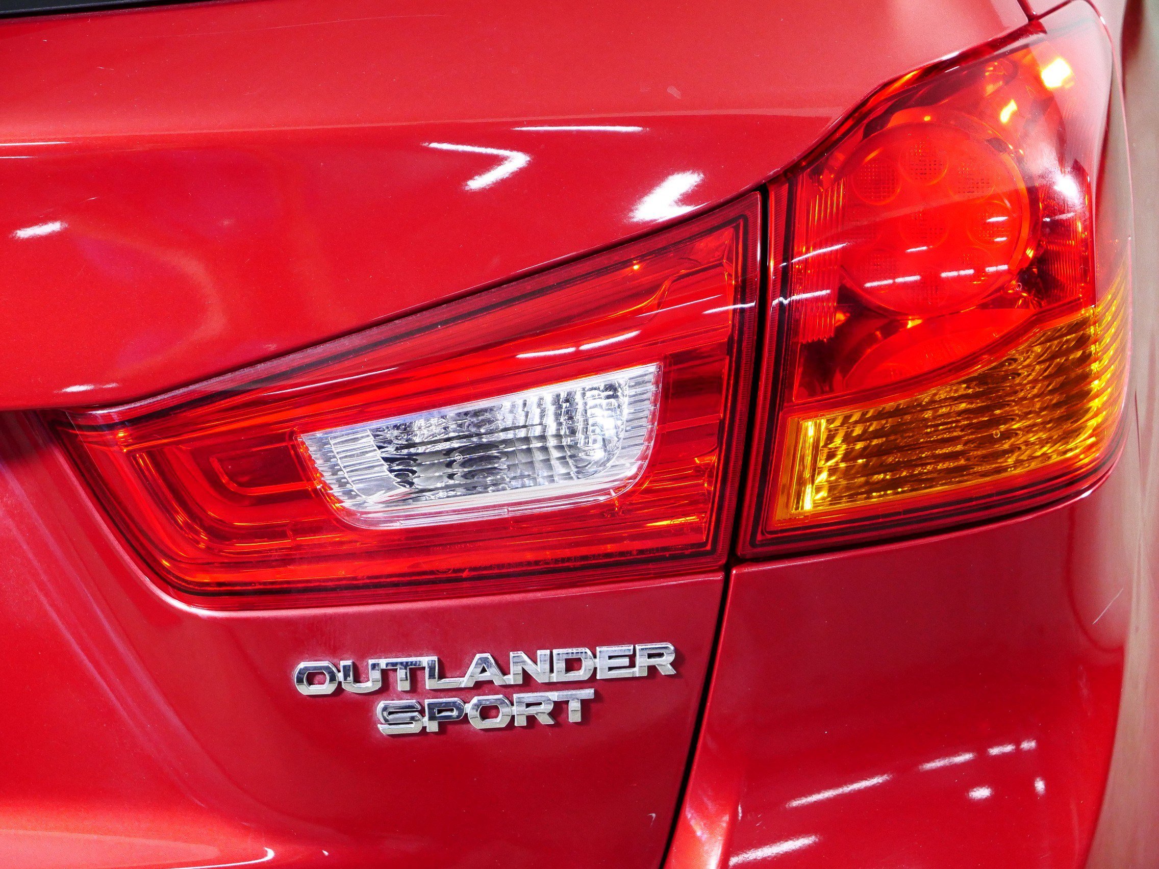 Used 2015 Mitsubishi Outlander Sport ES FWD image 17
