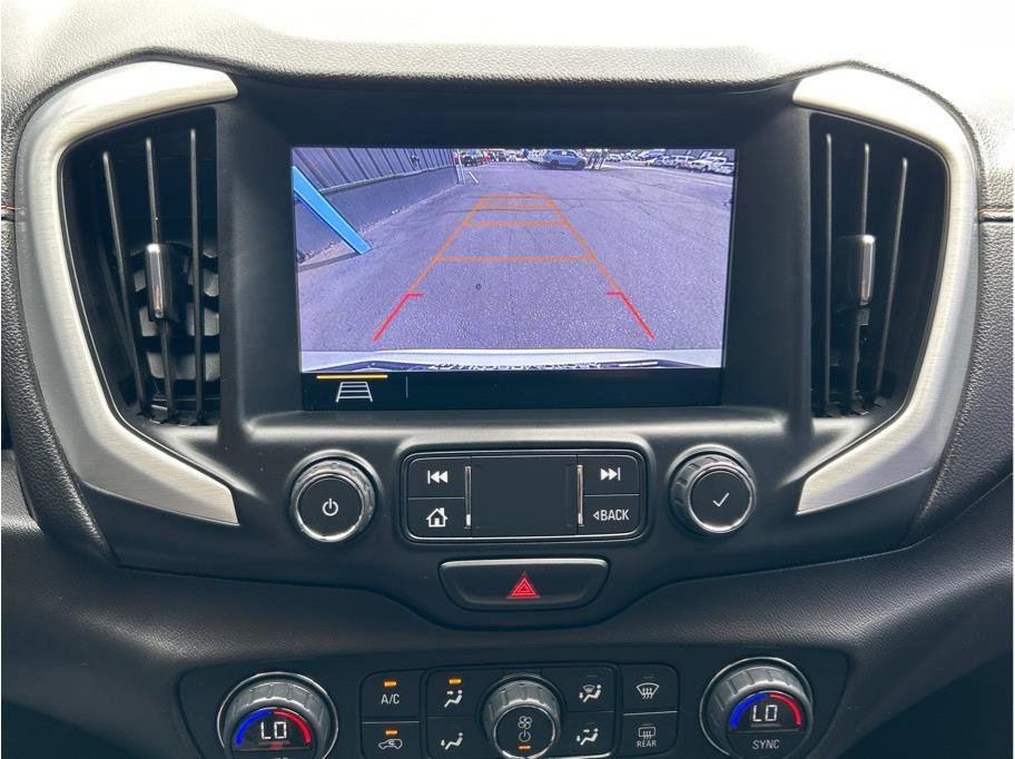 Used 2020 GMC Terrain SLT AWD/4WD image 17