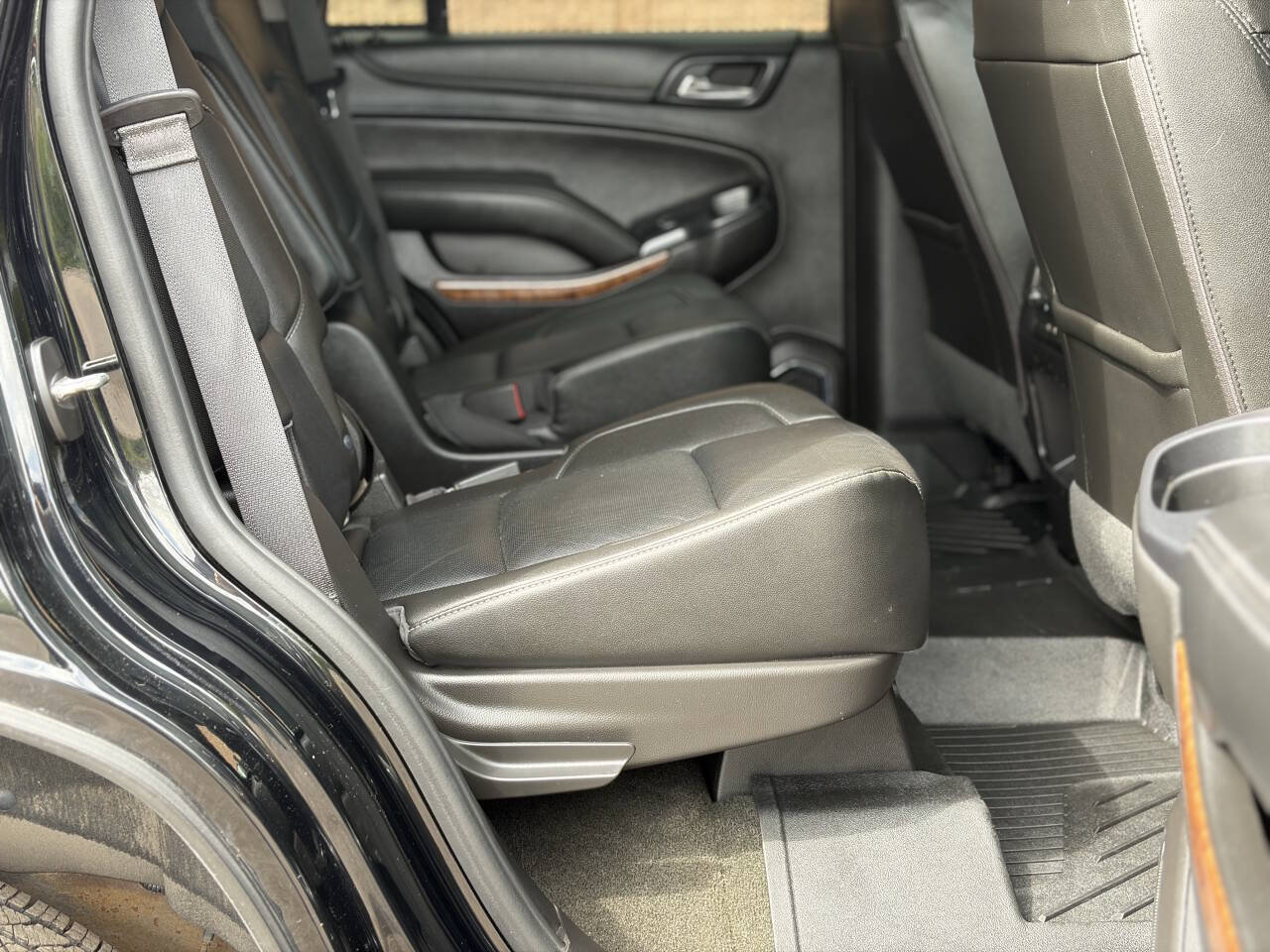 Used 2018 Chevrolet Tahoe Premier AWD/4WD image 21