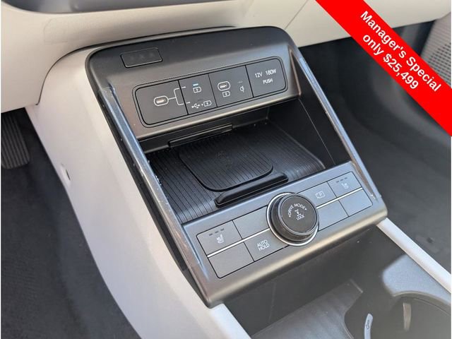 Certified 2025 Hyundai Kona SEL image 23