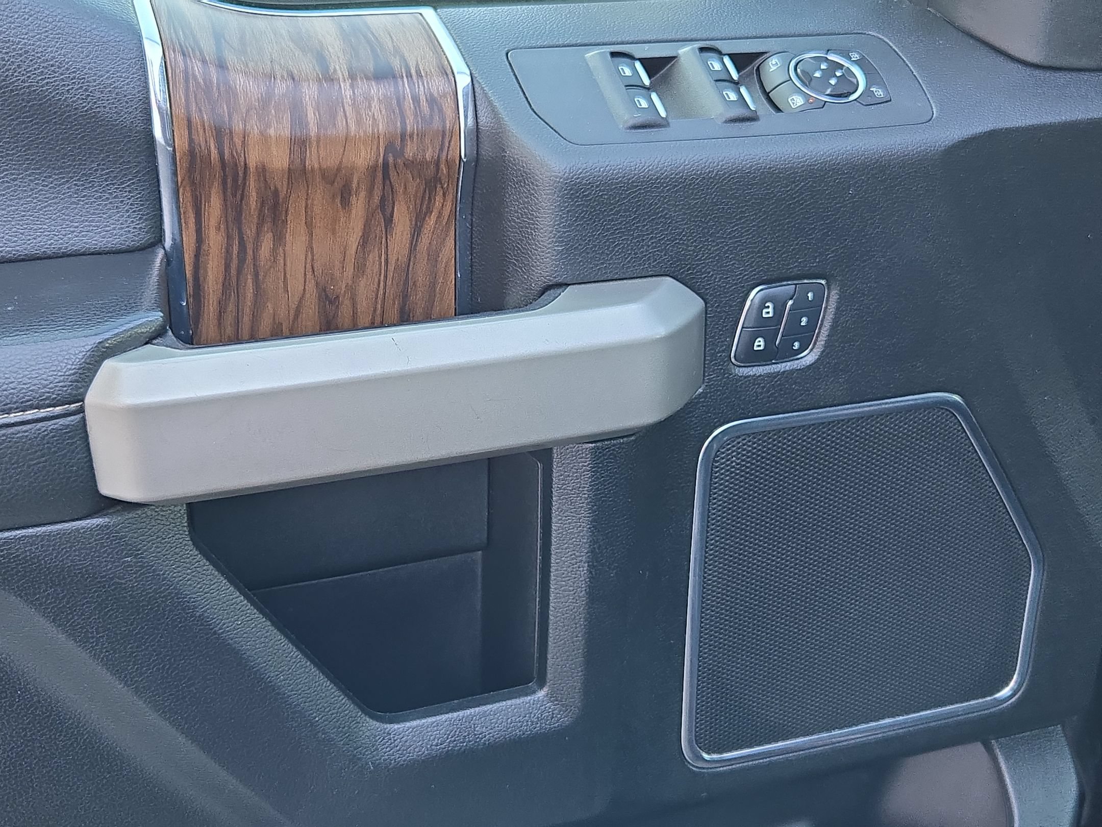 Used 2018 Ford F150 Lariat AWD/4WD image 21