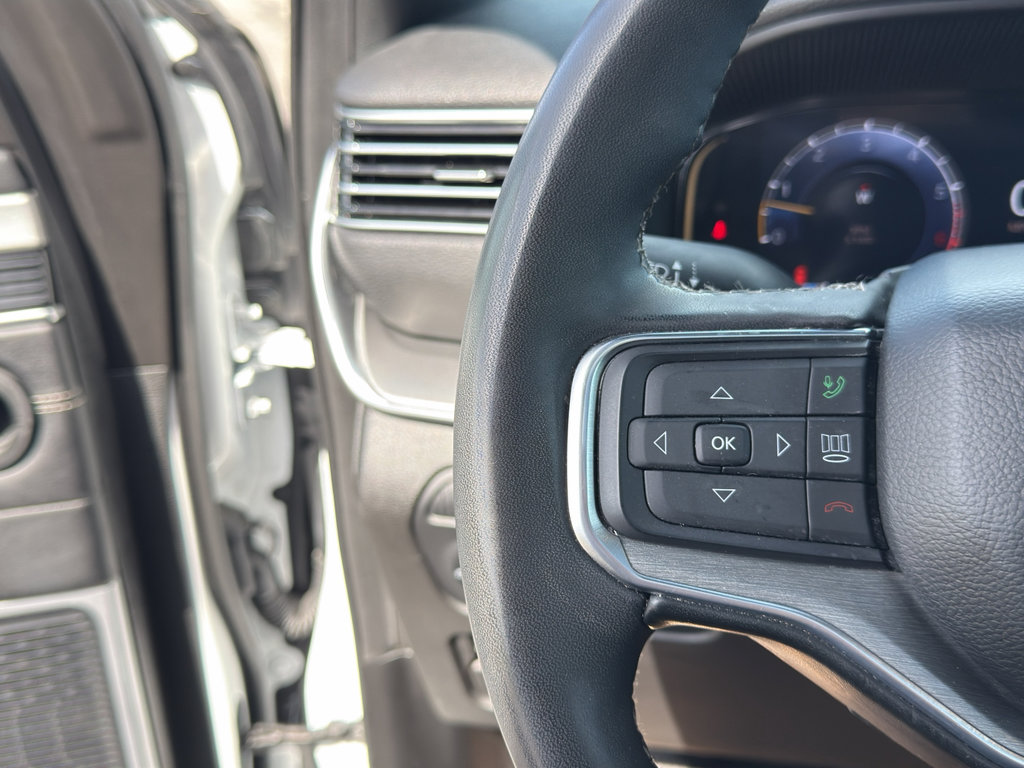 Used 2024 Jeep Wagoneer Series II AWD/4WD image 36
