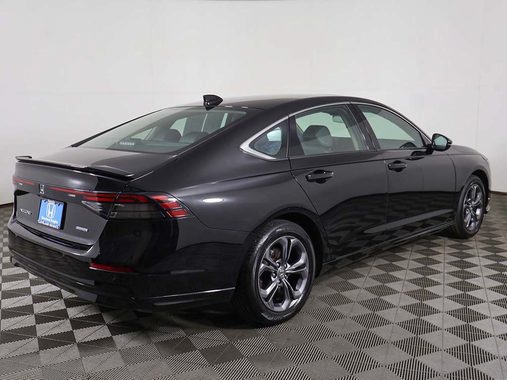 Used 2024 Honda Accord EX-L image 10