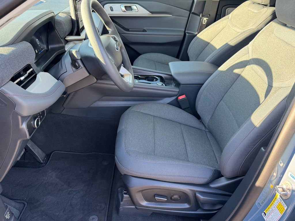 New 2026 Ford Explorer Active image 8