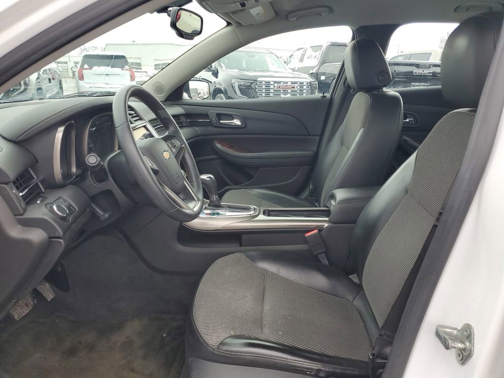Used 2013 Chevrolet Malibu LT w/ Power Convenience Package image 5