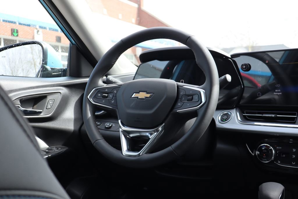 New 2026 Chevrolet Trax LT w/ Driver Confidence Package image 36