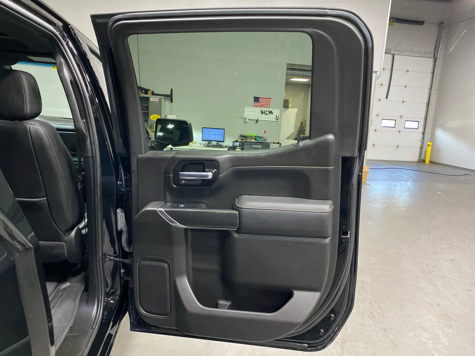 Used 2022 GMC Sierra 1500 AT4 w/ AT4 Preferred Package image 24