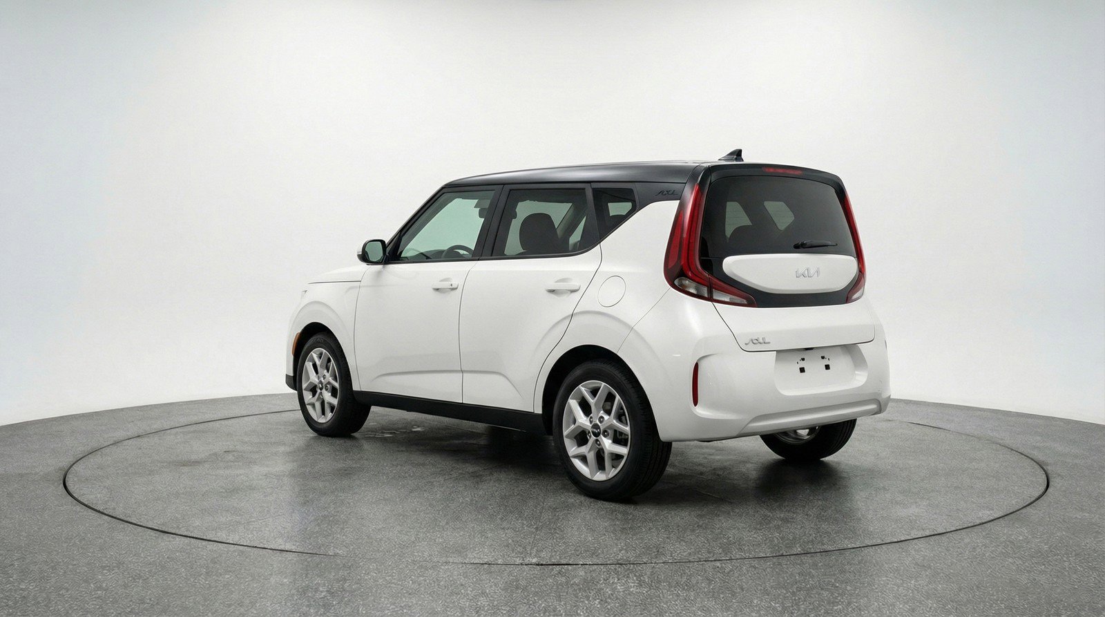 Used 2025 Kia Soul LX w/ LX Technology Package image 6