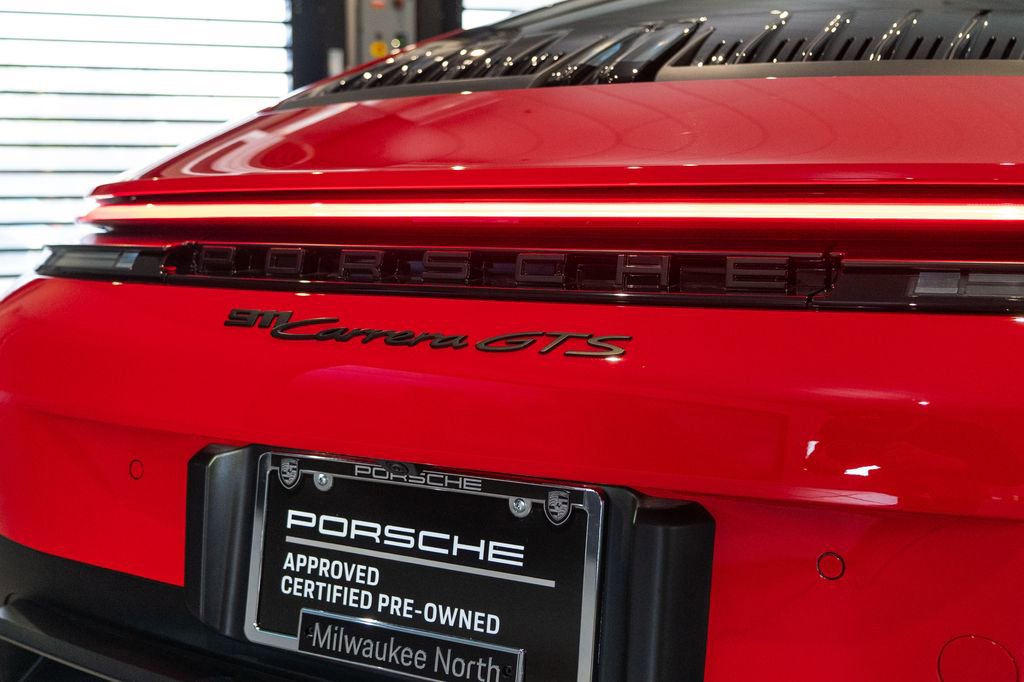 Certified 2025 Porsche 911 Carrera GTS RWD image 18