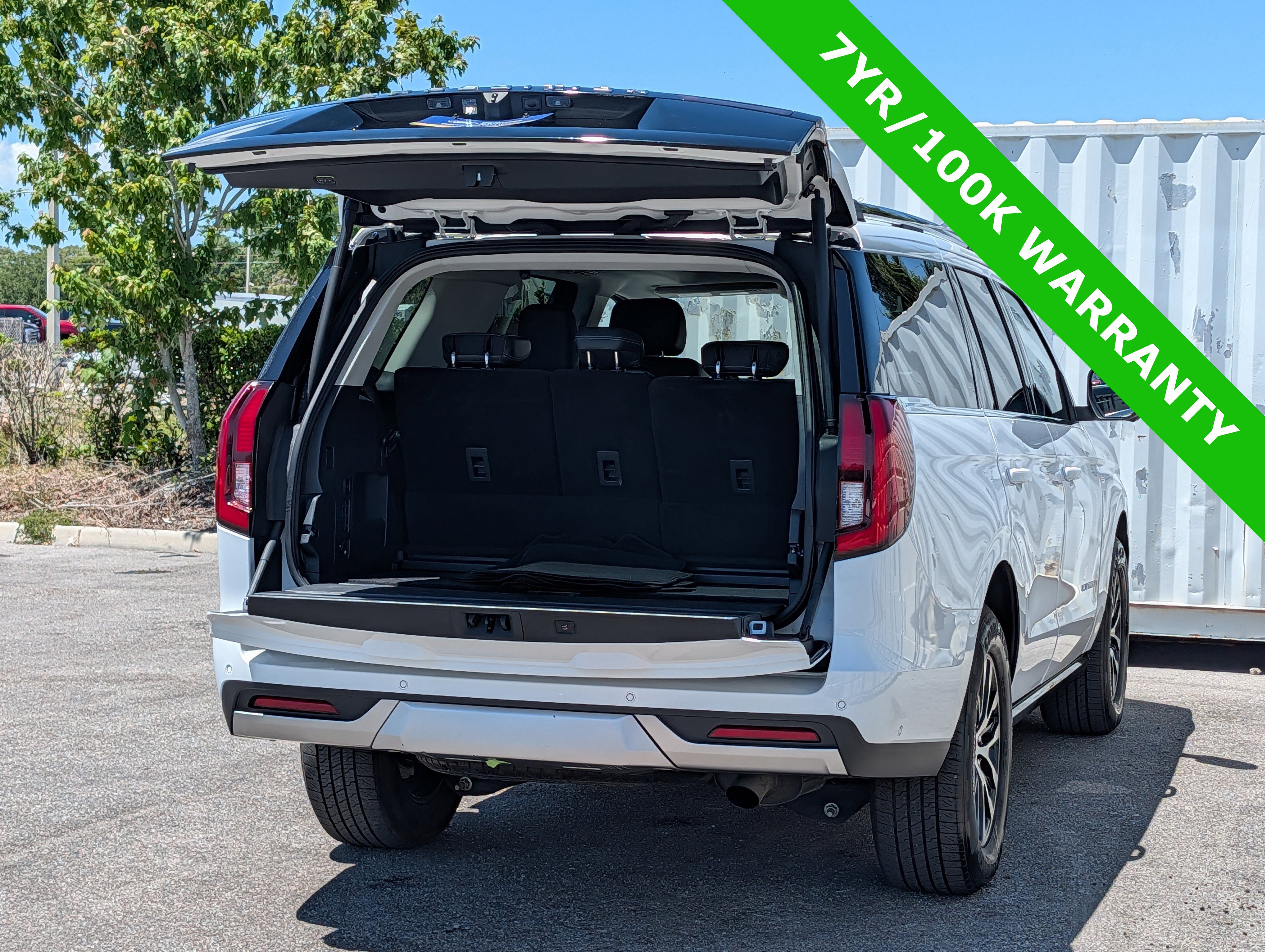 Used 2025 Ford Expedition Platinum AWD/4WD image 16