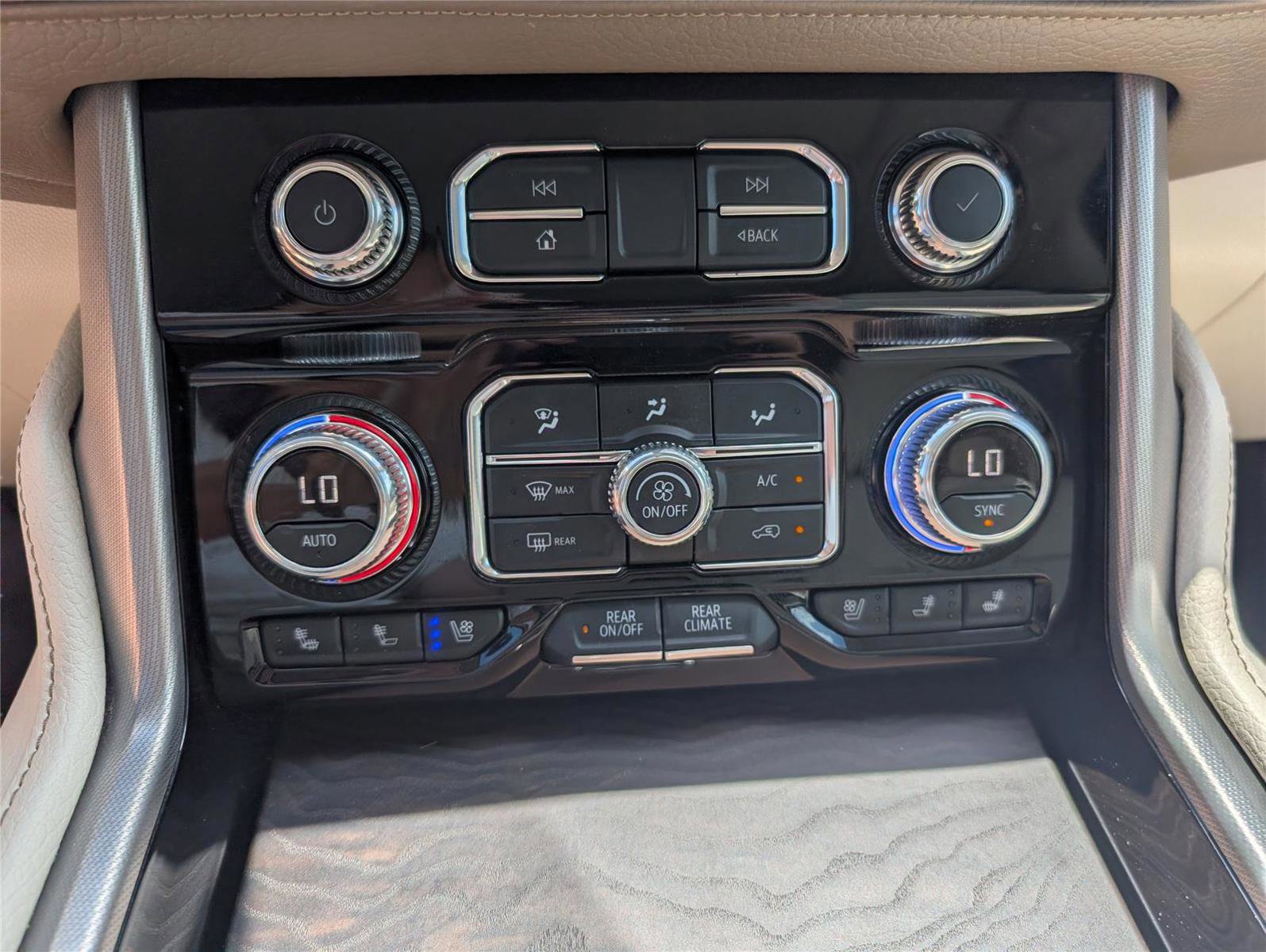 Used 2021 GMC Yukon Denali RWD image 17