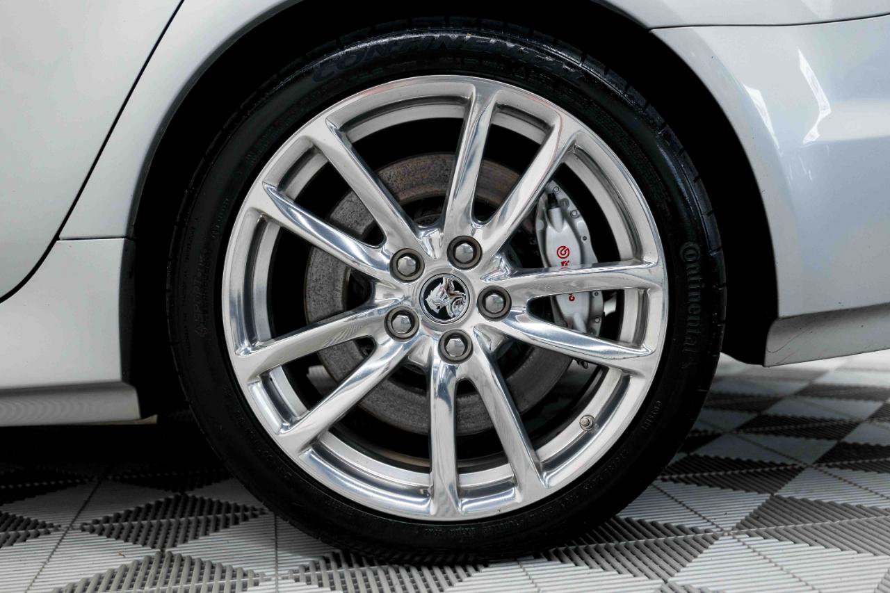 Used 2015 Chevrolet SS RWD image 40