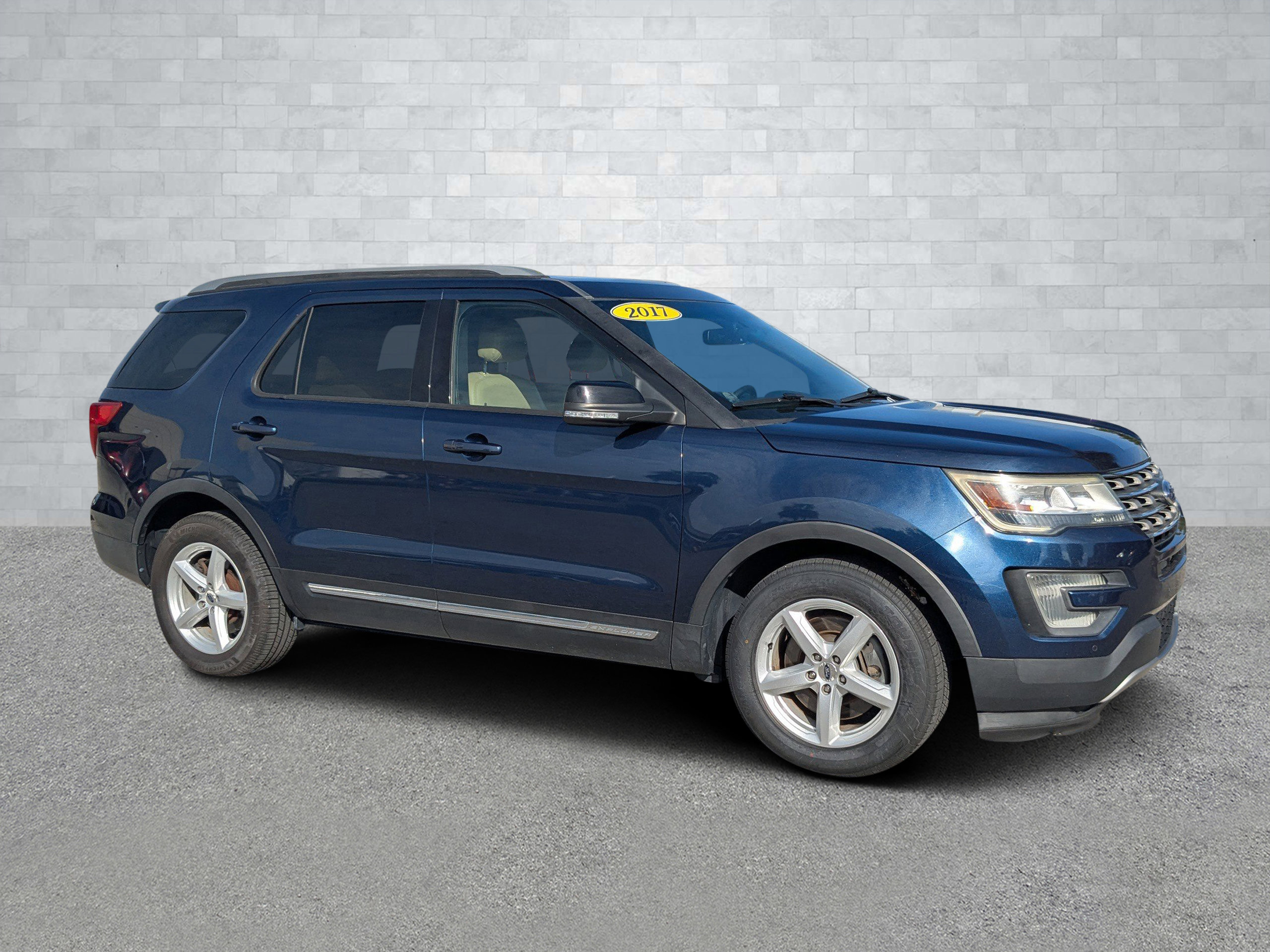 Used 2017 Ford Explorer XLT w/ Equipment Group 202A
