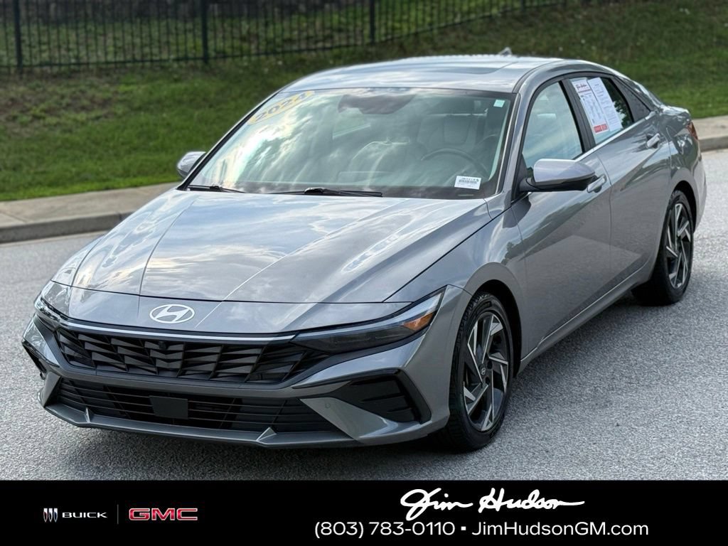 Used 2024 Hyundai Elantra Limited FWD image 10