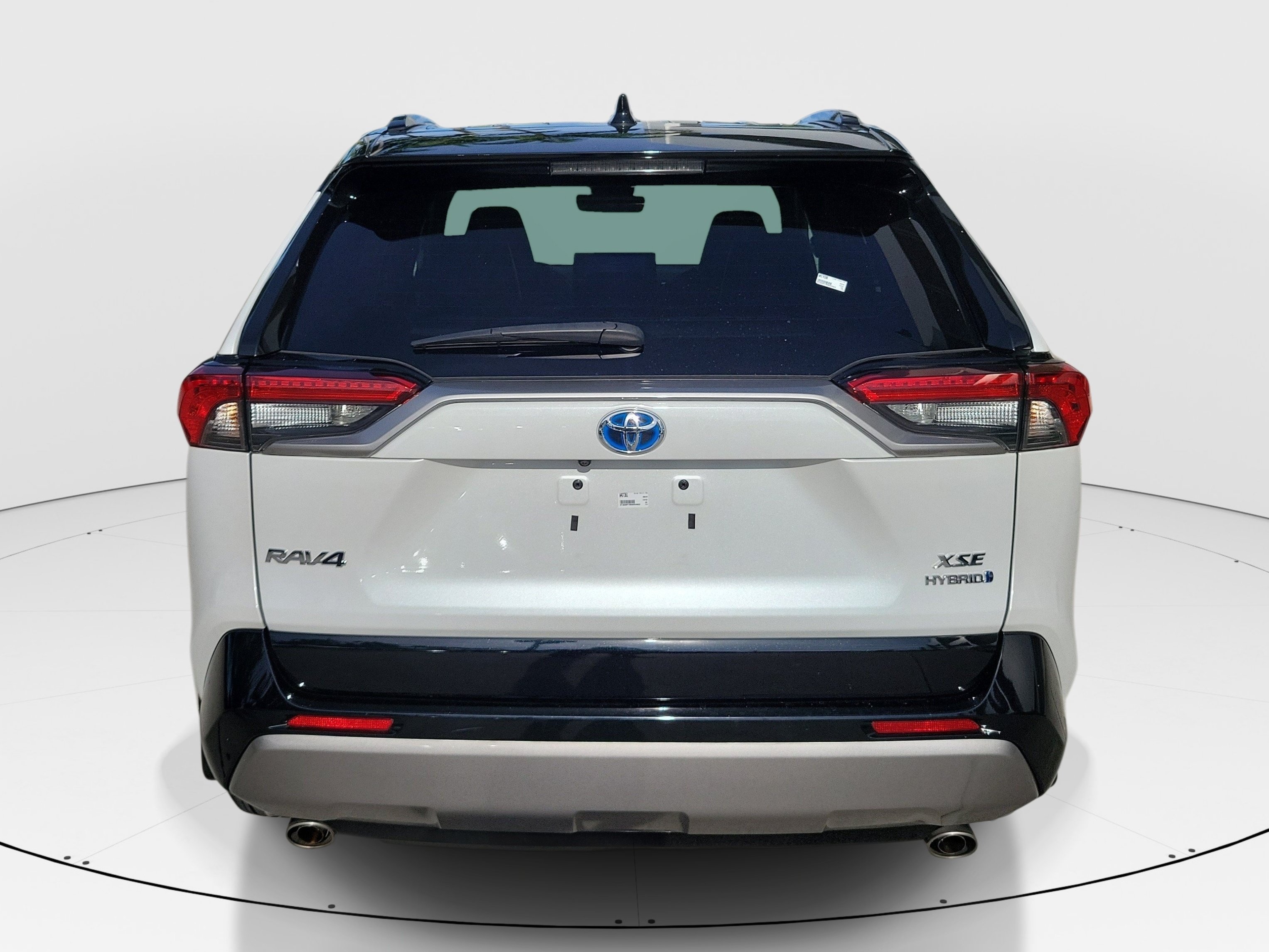 Used 2024 Toyota RAV4 XSE AWD/4WD image 6