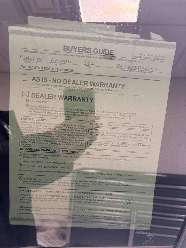 Used 2024 Mitsubishi Outlander SE image 32