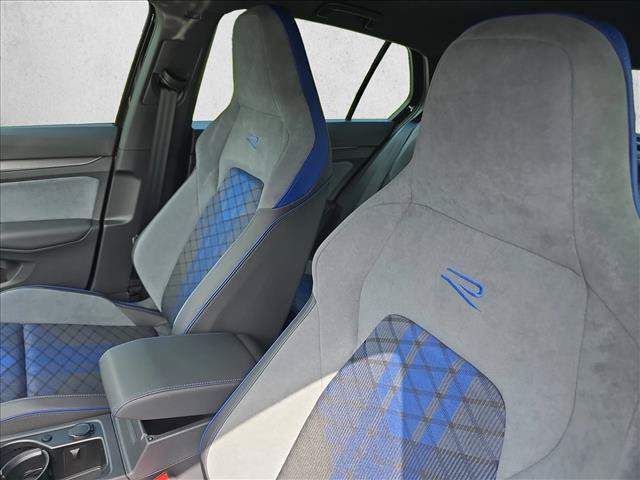 New 2026 Volkswagen Golf w/ Euro Style Package AWD/4WD image 24