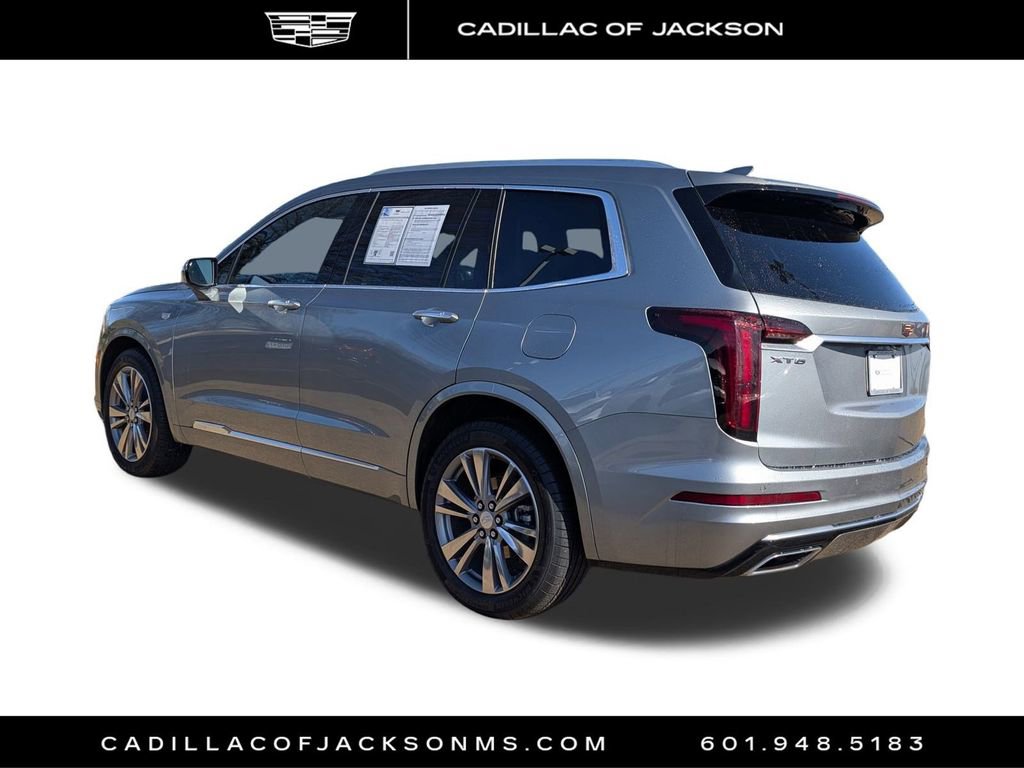 Certified 2025 Cadillac XT6 Premium Luxury image 7