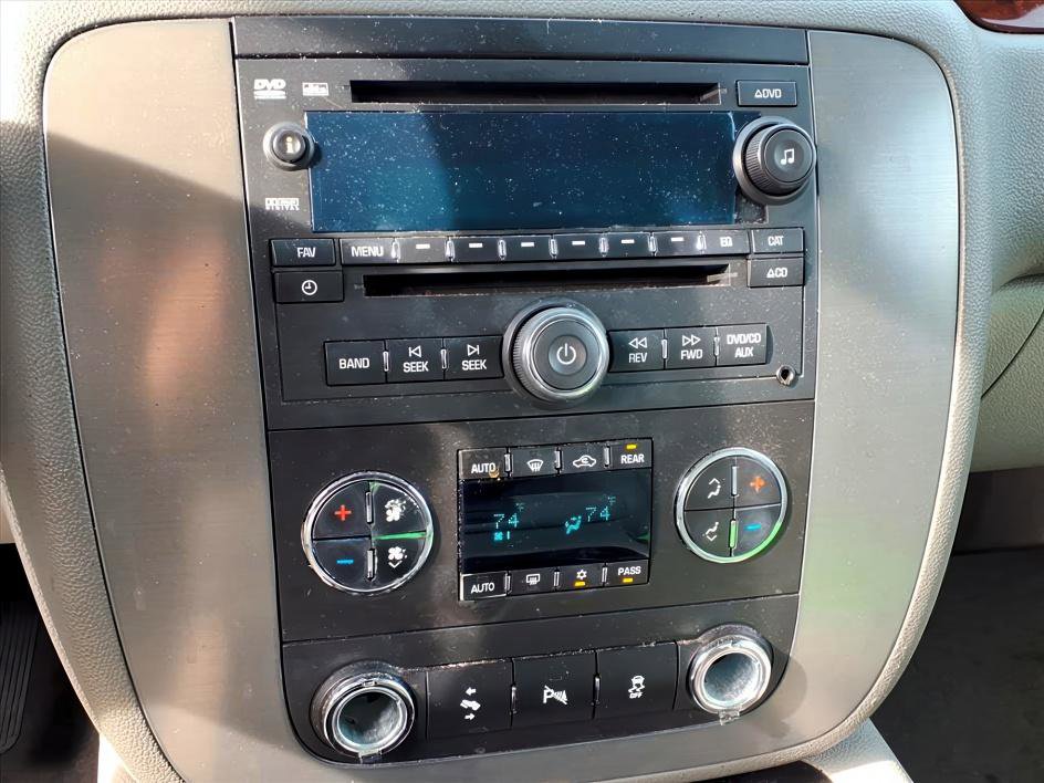 Used 2012 GMC Yukon SLT w/ SLT-2 Equipment Package image 17