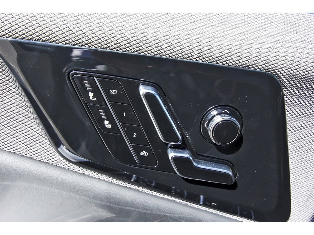 New 2026 Cadillac Optiq Sport 1 image 21