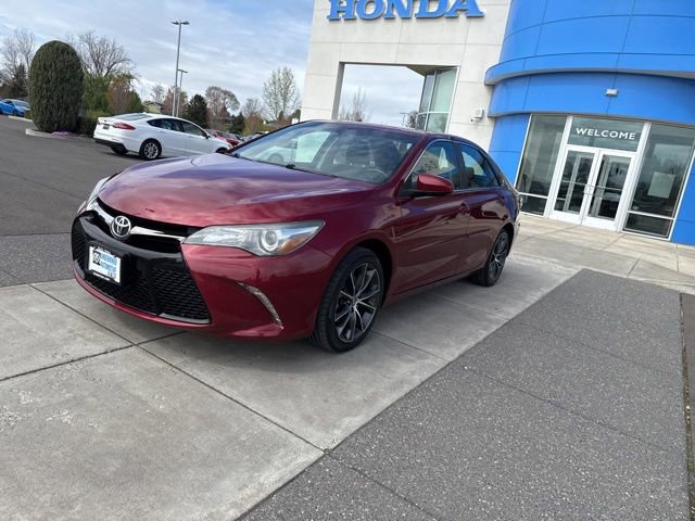 Used 2017 Toyota Camry XSE w/ Moonroof Package image 13
