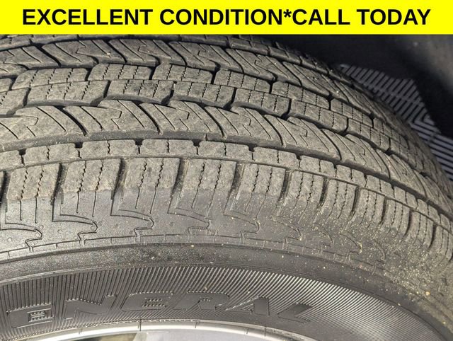 Used 2025 Chevrolet Silverado 1500 W/T RWD image 10