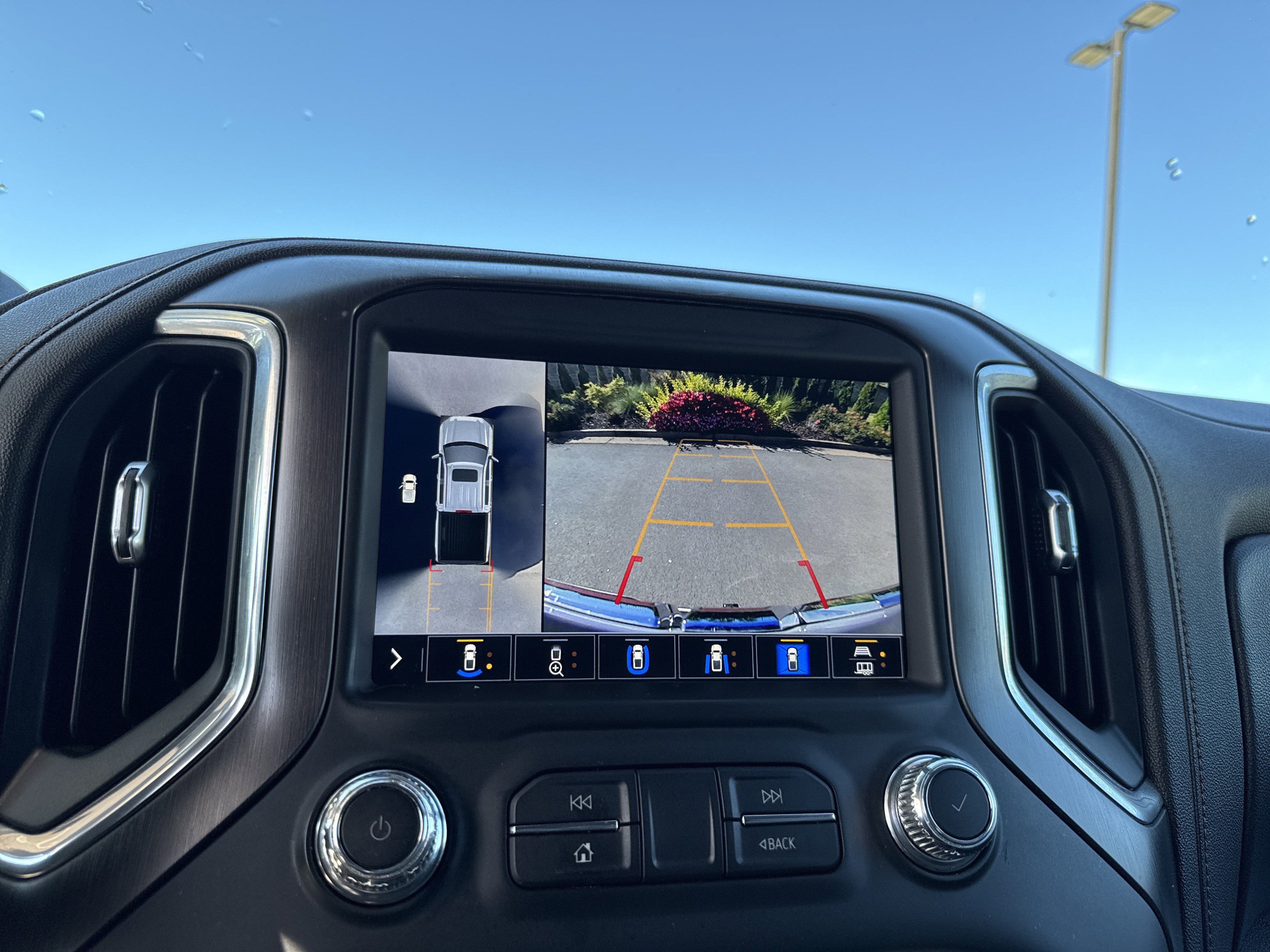 Used 2021 GMC Sierra 1500 AT4 w/ AT4 Premium Package image 24