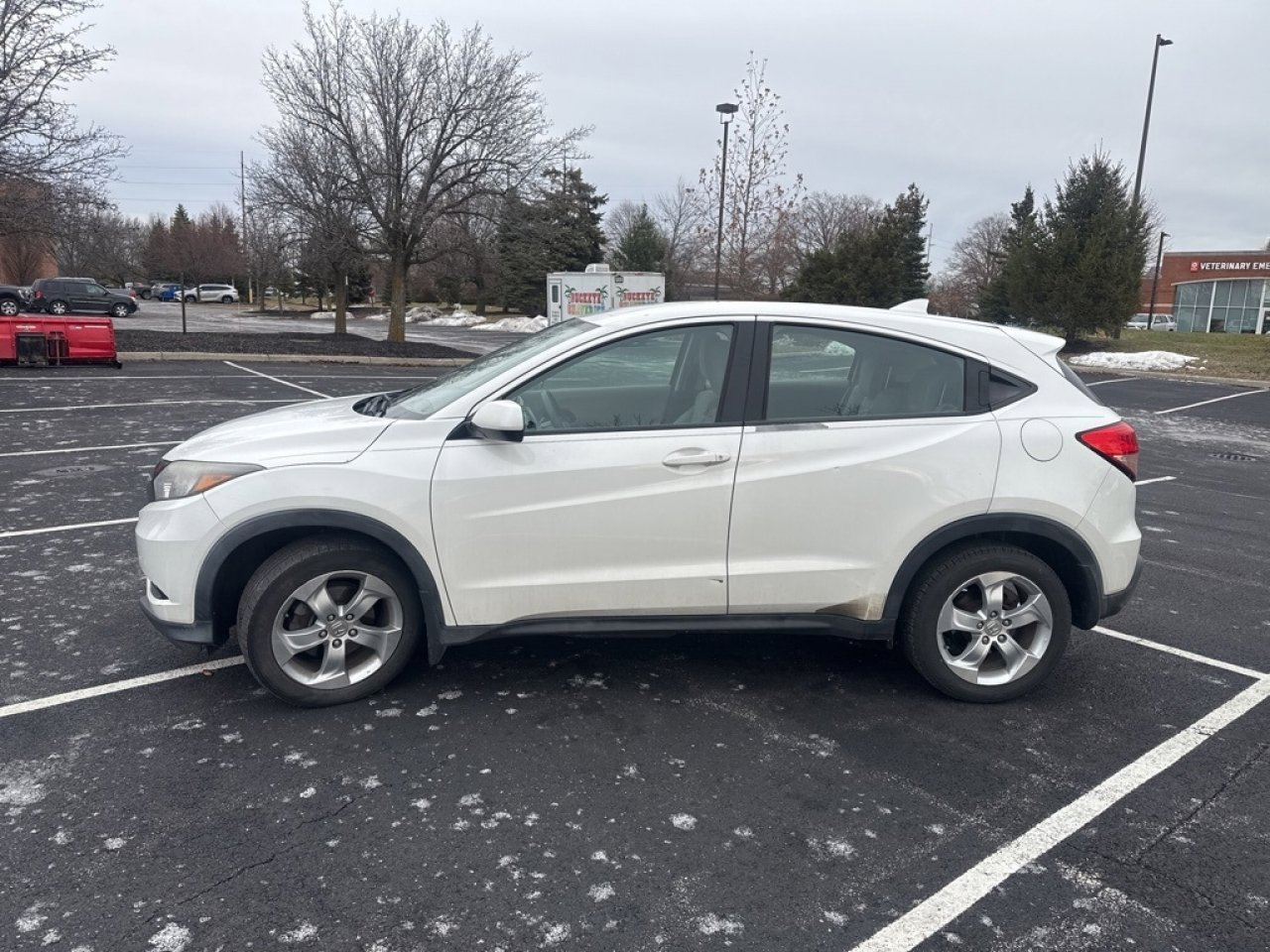Used 2016 Honda HR-V LX image 8
