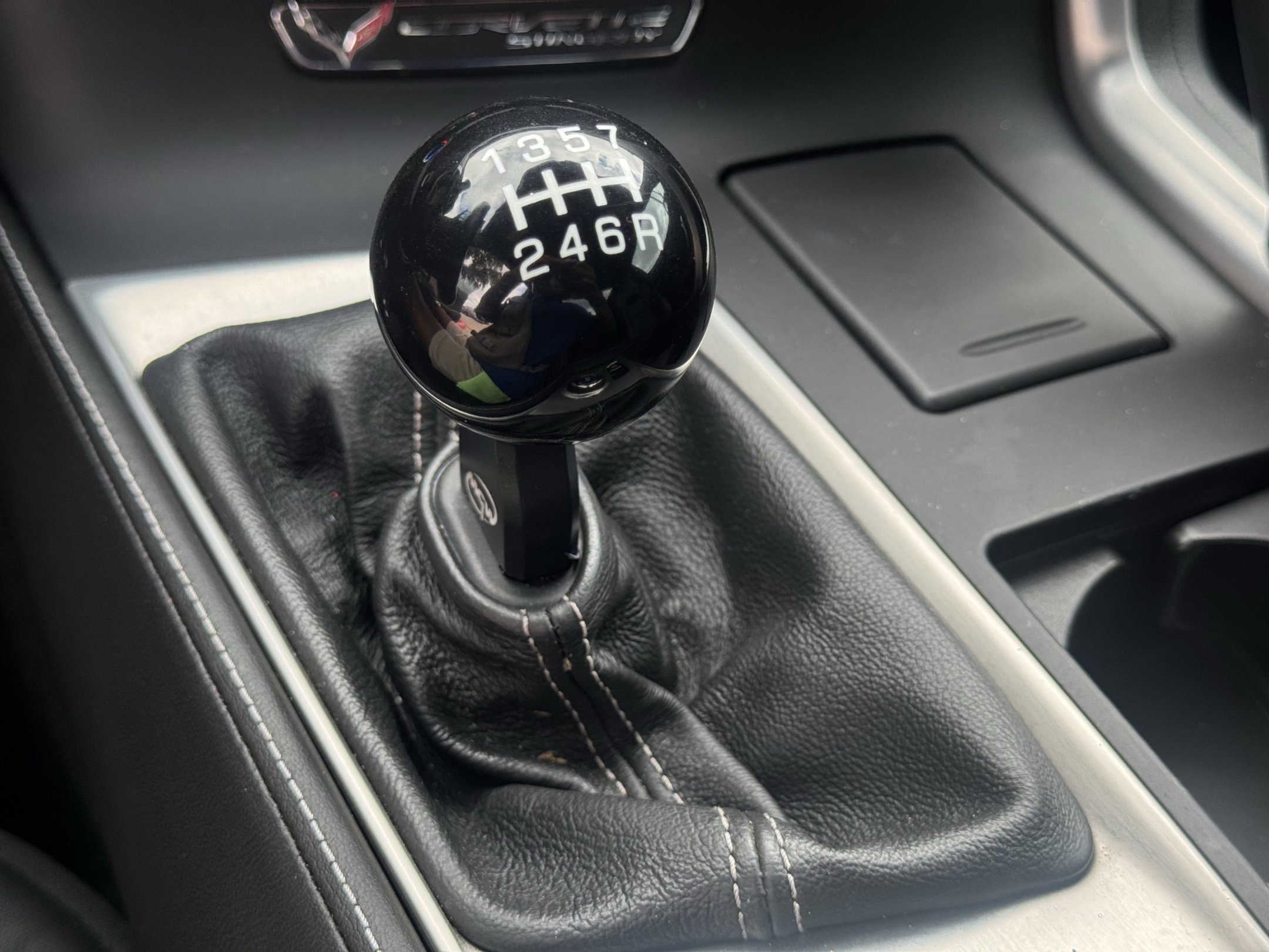 Used 2019 Chevrolet Corvette Stingray Coupe w/ Z51 1LT RWD image 22