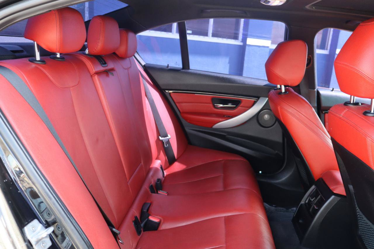 Used 2018 BMW 340i Sedan RWD image 18