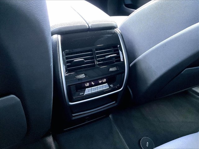 Used 2022 BMW X5 xDrive40i w/ Premium Package image 22
