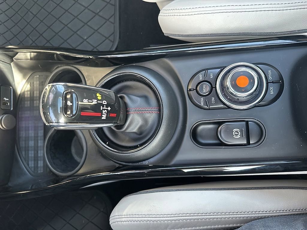 Used 2020 MINI Cooper Clubman S image 15