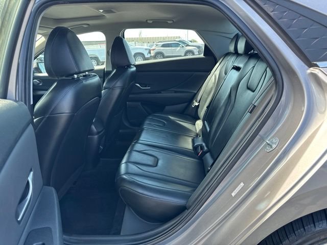 Used 2024 Hyundai Elantra Limited FWD image 13