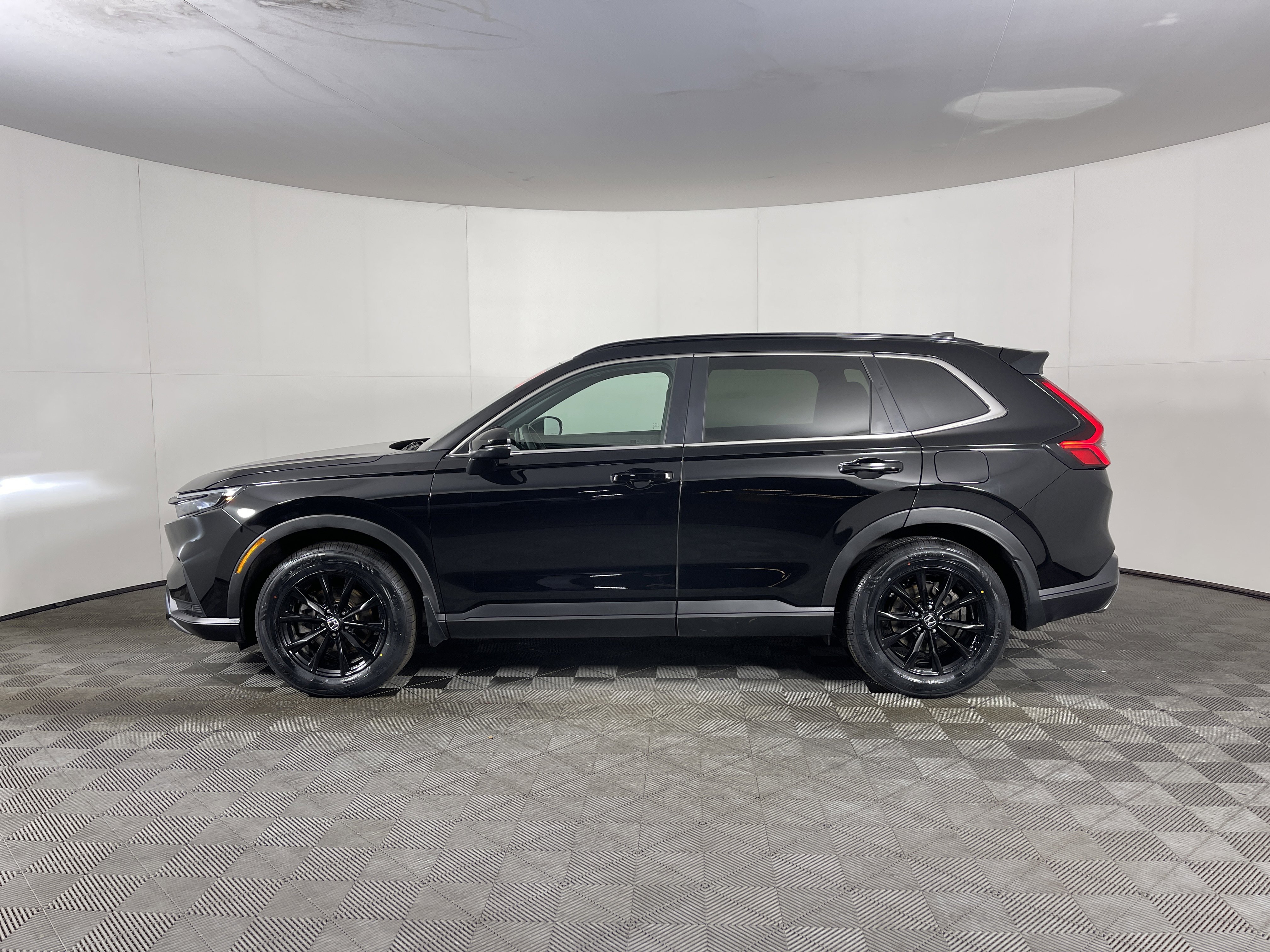 Used 2025 Honda CR-V Sport-L image 3