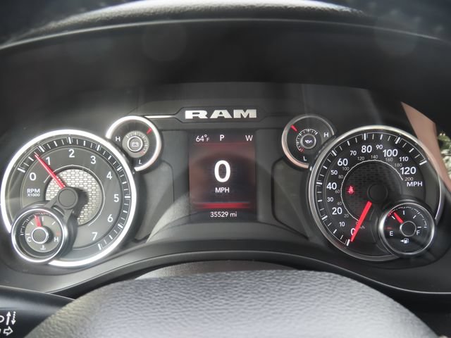 Used 2023 RAM 1500 Big Horn AWD/4WD image 32