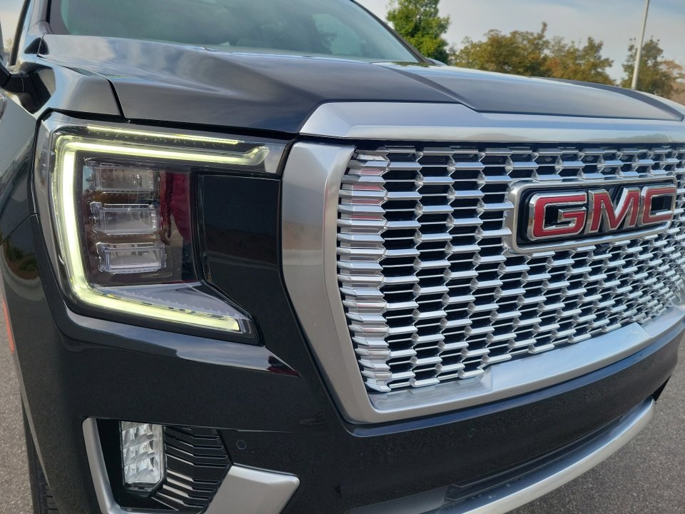 Used 2023 GMC Yukon Denali image 28