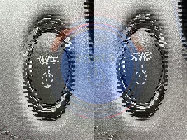 Used 2022 Toyota Highlander LE image 21